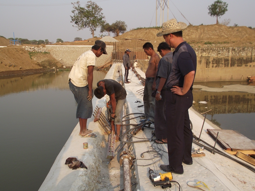 Nga Laik Rubber Dam